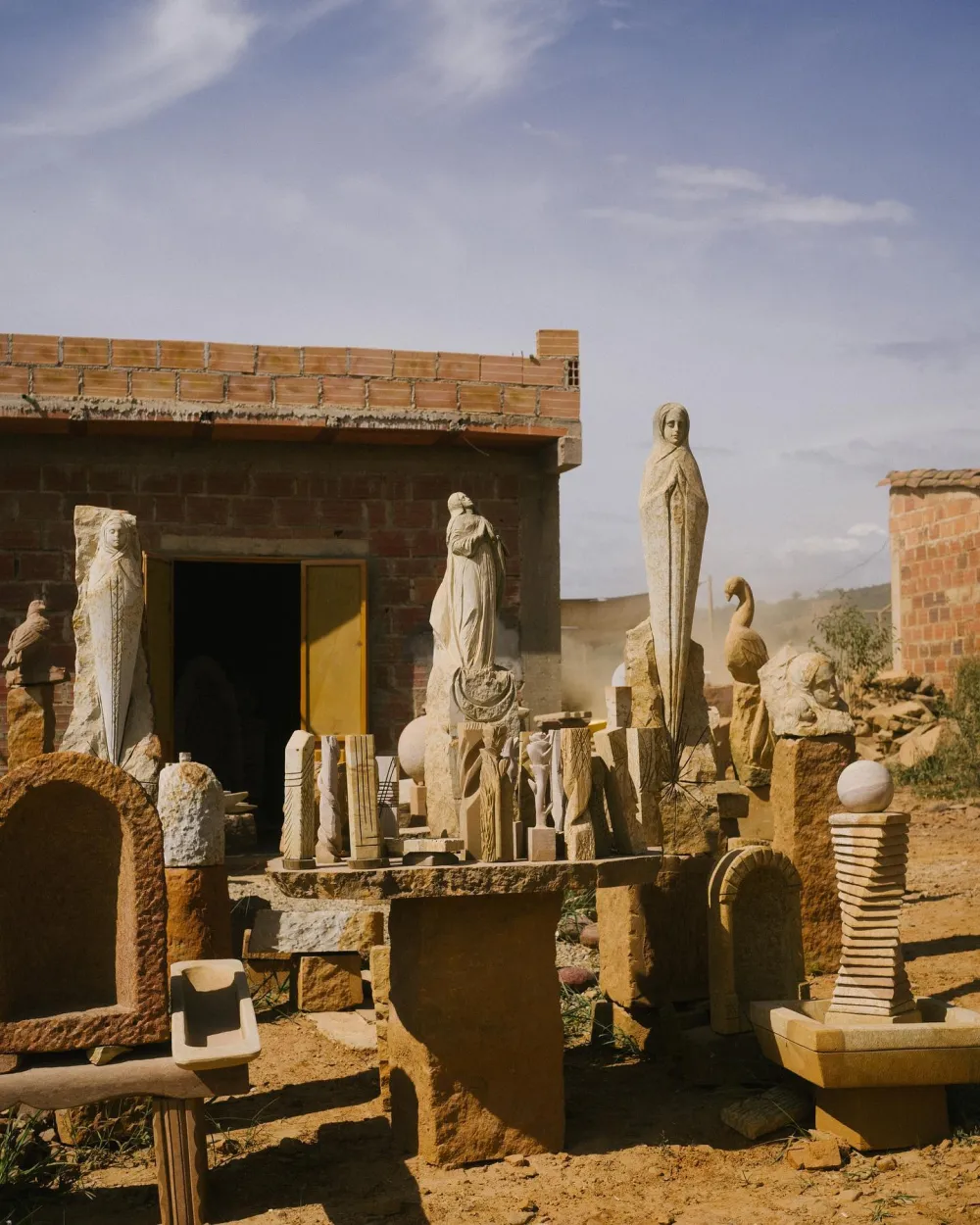 Stone sculpture workshop in Colombia